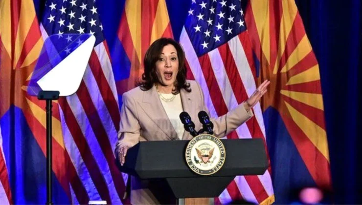 ABD’de Demokratlar Biden’ın yerine Kamala Harris’i öne çıkarıyor