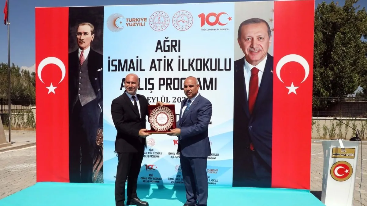 Hayırsever iş insanı Volkan Atik’in yaptırdığı İsmail Atik İlkokulu açıldı