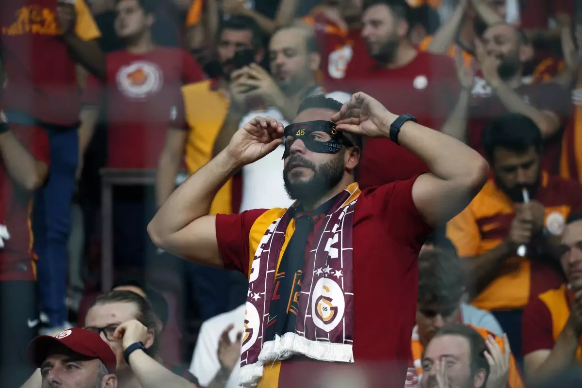 Osimhen Galatasaray’da Debüt Etti