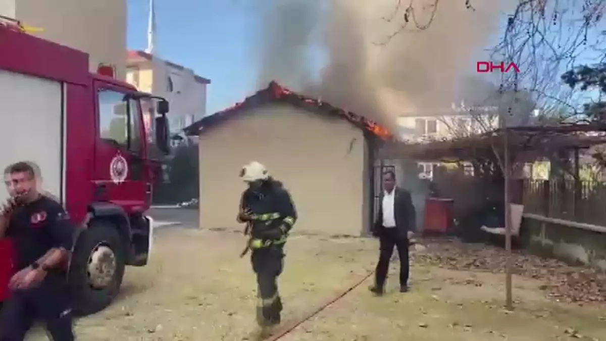 Antalya’da Aile Sağlık Merkezinde Yangın