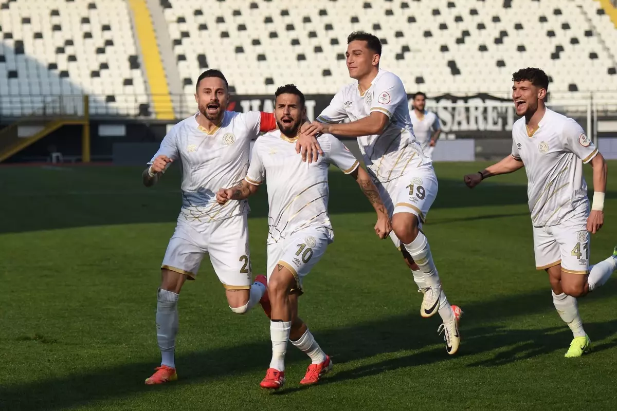 Manisa FK, Düşme Hattındaki Adanaspor ile Zorlu Deplasmana Çıkıyor